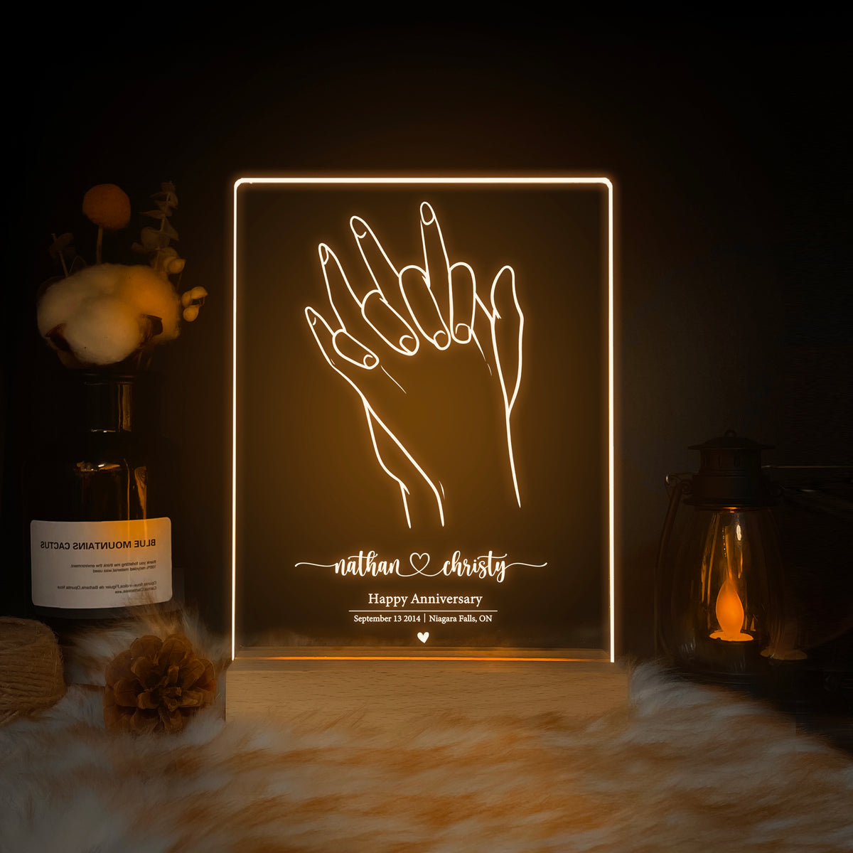 Personalized Holding Hands LED Acrylic Night Light (NNV05)