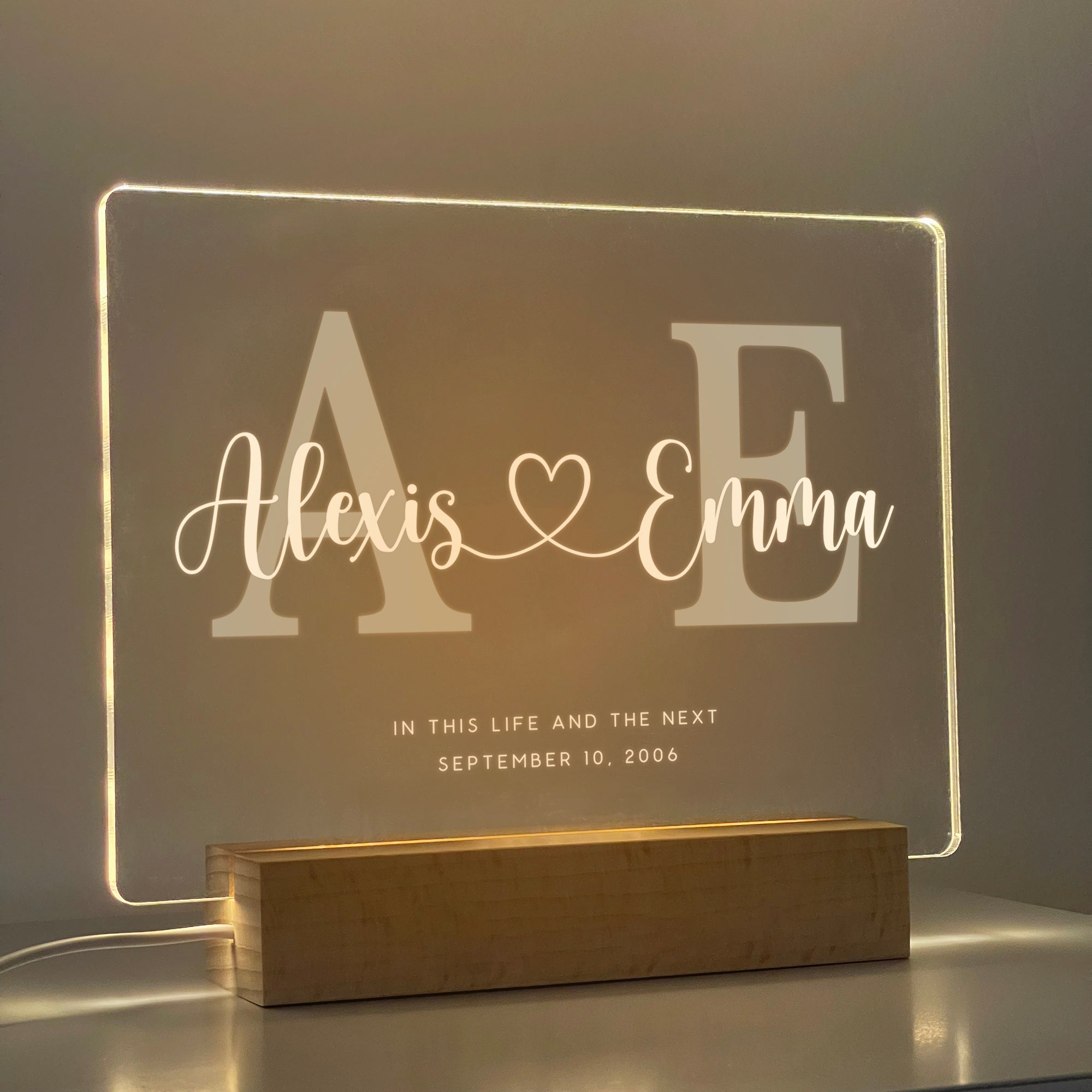 Personalized Initials LED Acrylic Night Light (NNV06)