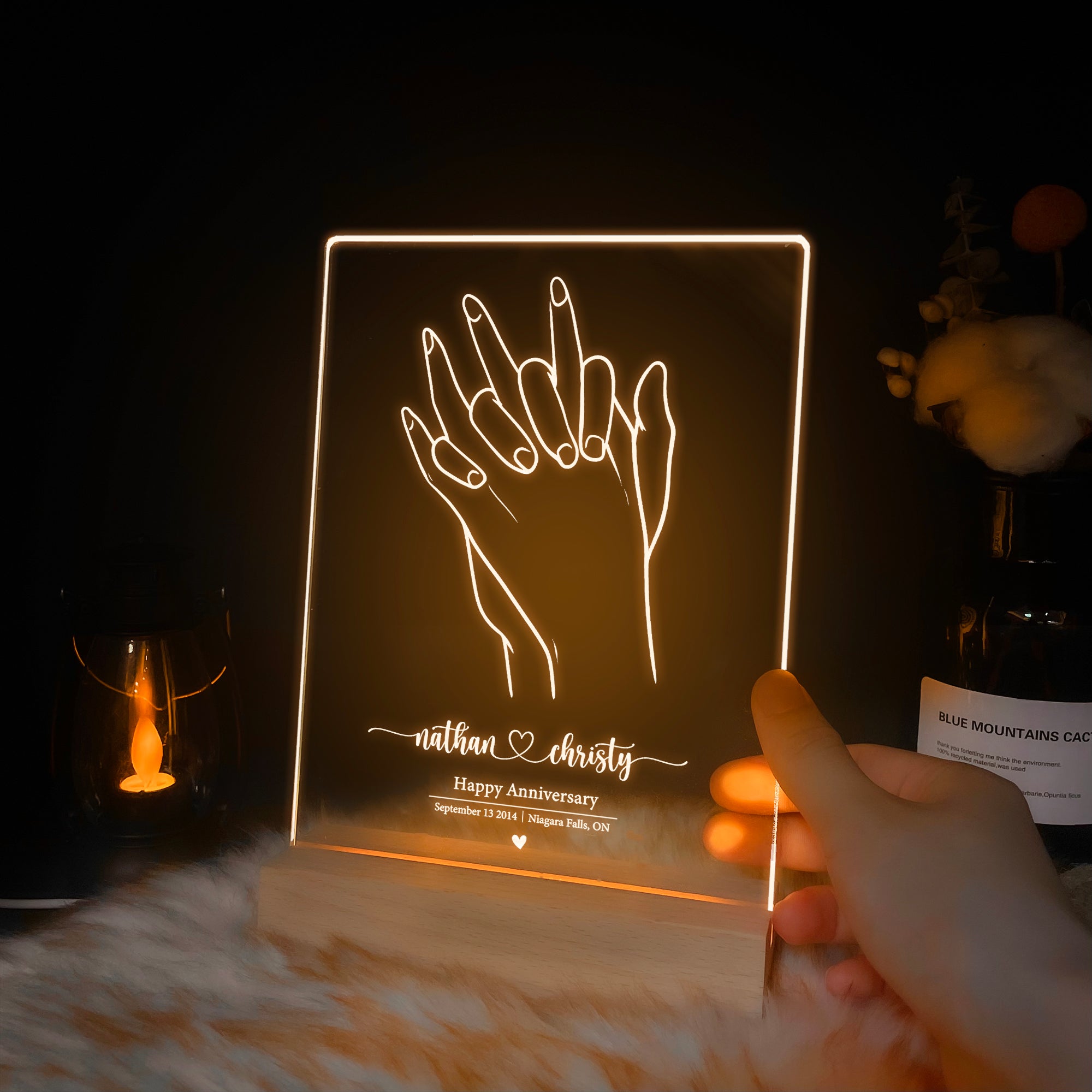 Personalized Holding Hands LED Acrylic Night Light (NNV05)