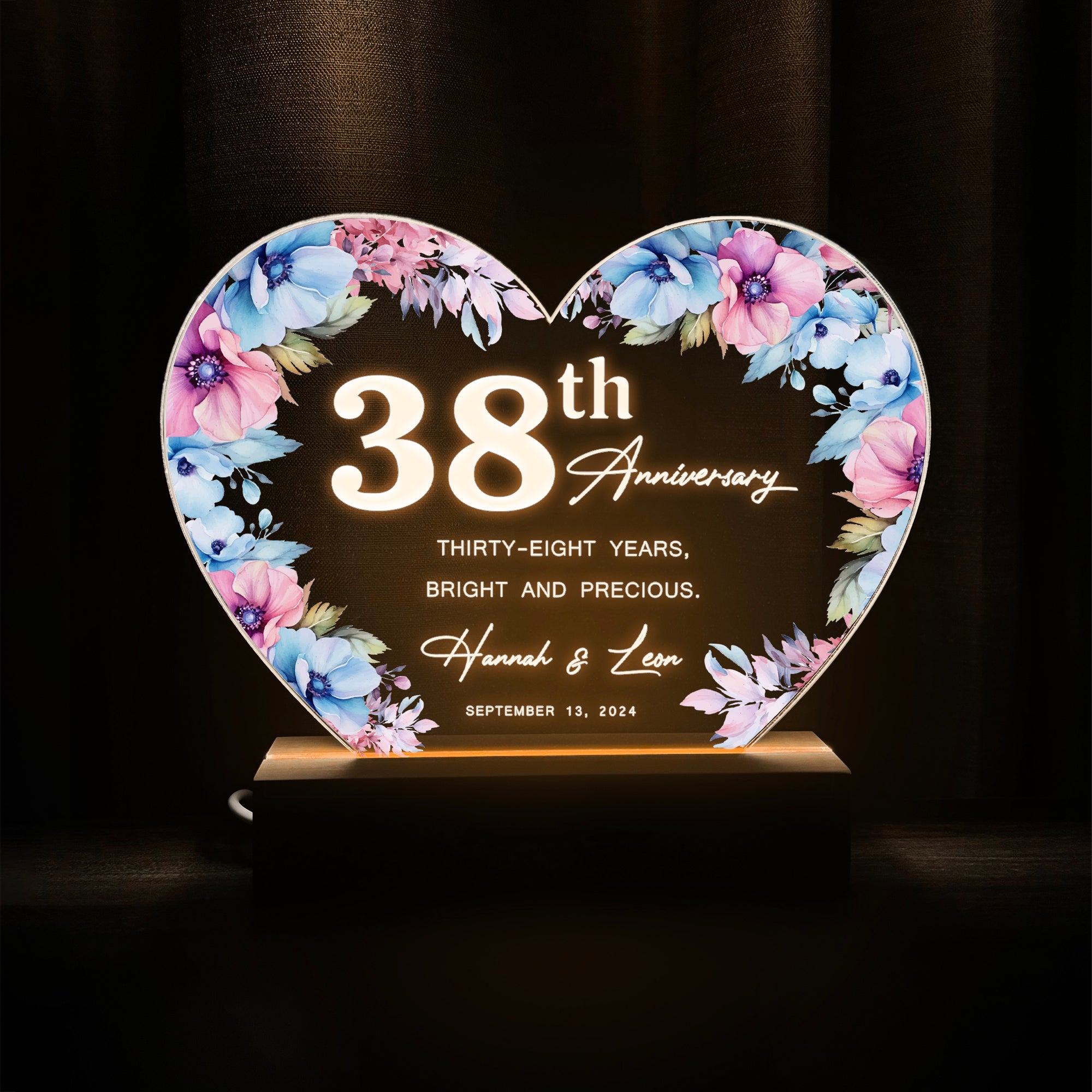 Anniversary Gifts for Every Milestone (HEART050)